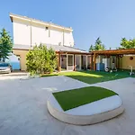 Kuni - Salty Pool&panorama Villa Baltschik