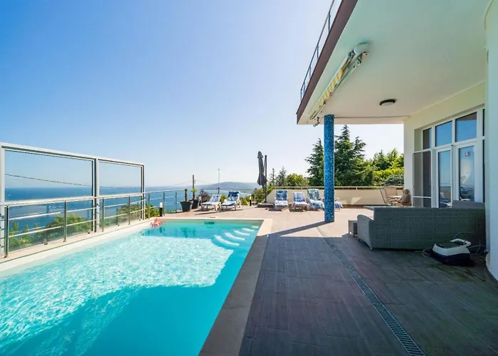 Kuni - Salty Pool&panorama