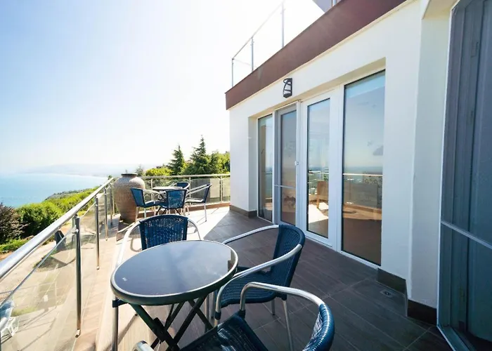 Kuni - Salty Pool&panorama *